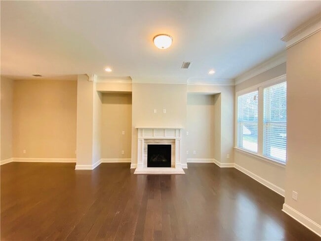 Building Photo - 1815 Hislop Ln