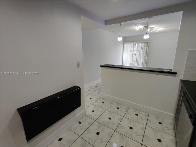 Foto del edificio - 801 NW 47th Ave