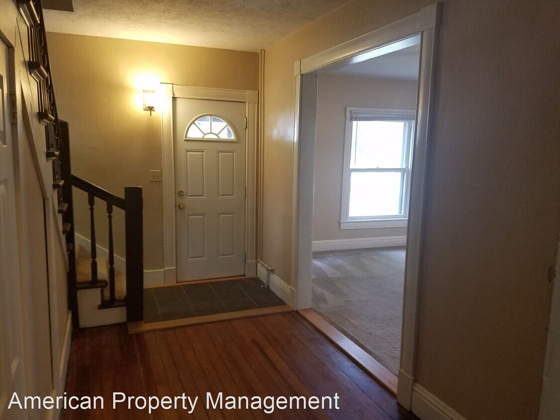 Foto principal - 3 br, 2 bath House - 515 Pierre