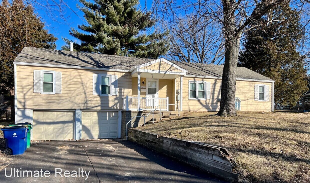 Primary Photo - 3 br, 1 bath House - 10877 Pear Tree Ln.