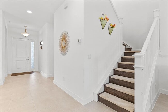 Building Photo - 32558 Tree of Life Ave