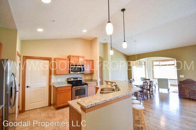 Building Photo - 4 br, 3 bath House - 6009 Bristol Ln