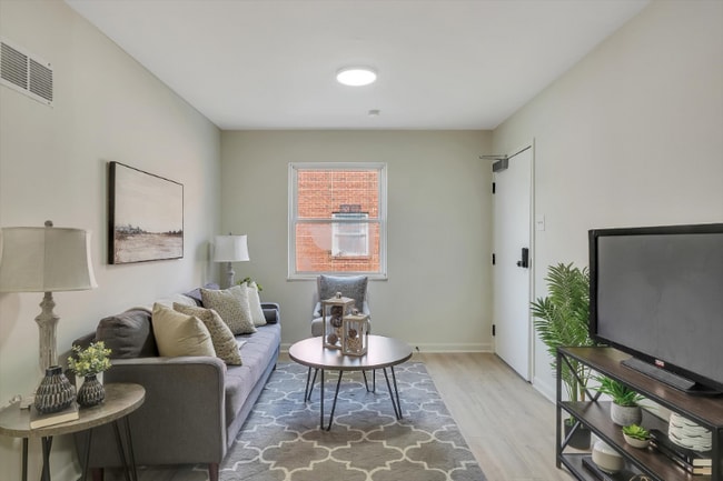 Building Photo - 2649-2651-2651 Keokuk St