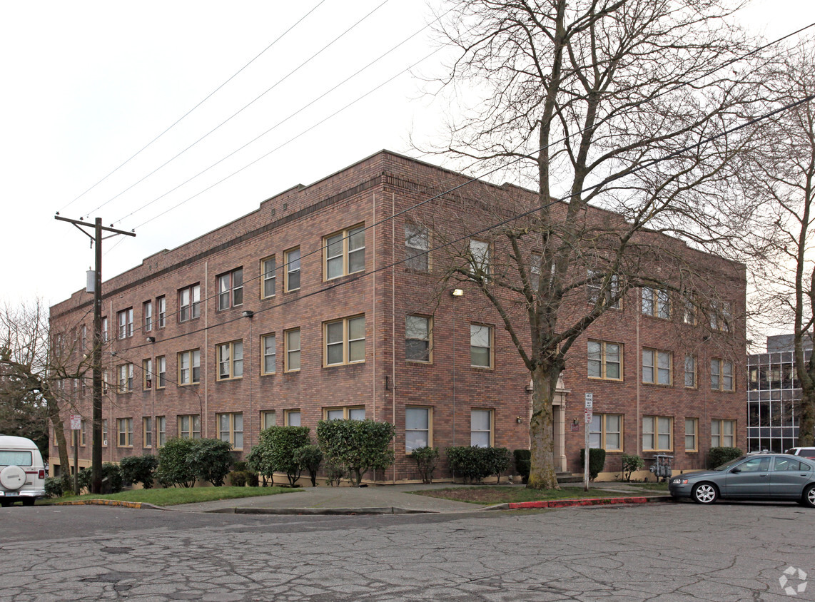Foto principal - Charles Bee Apartments