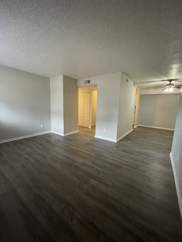 Stoneybrook Apartments 17013 E US Highway 24 Independence, MO Apartments for Rent in