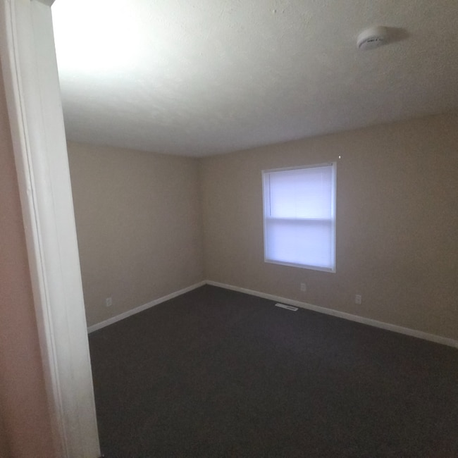 Foto del edificio - 7502 Valley Rd