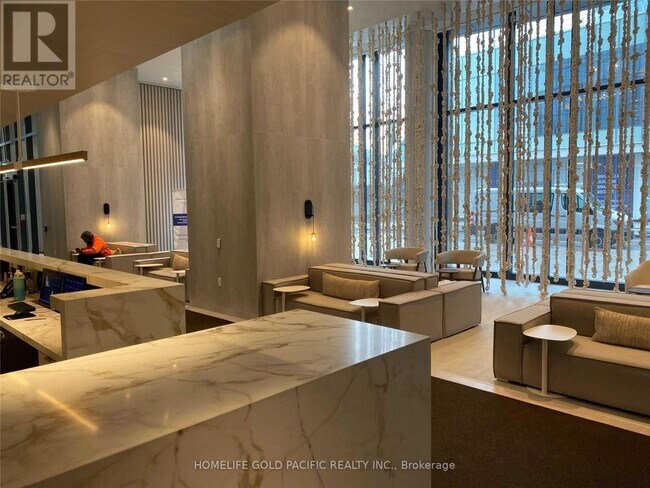 Building Photo - 138 Downes St