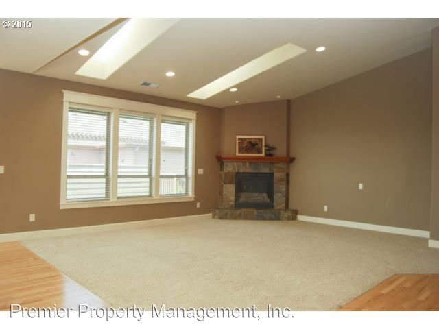 Foto del edificio - 158 W Dogwood St