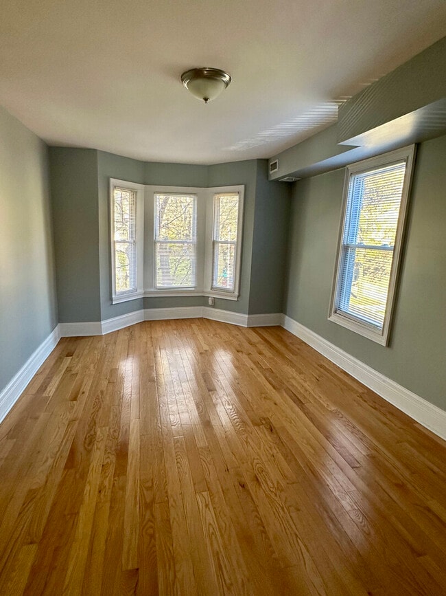 Building Photo - 1501 W Highland Ave