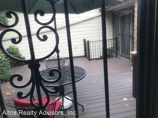 Foto del edificio - 3 br, 3 bath House - 6305 W 6th Avenue #C9