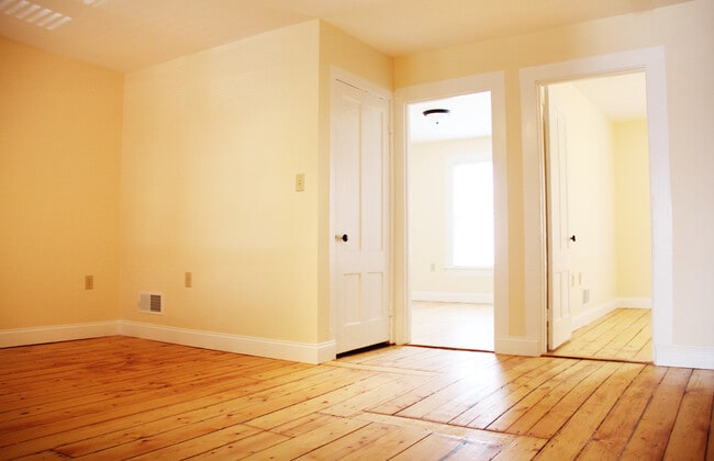 Photo - 147 N Union St Apartment