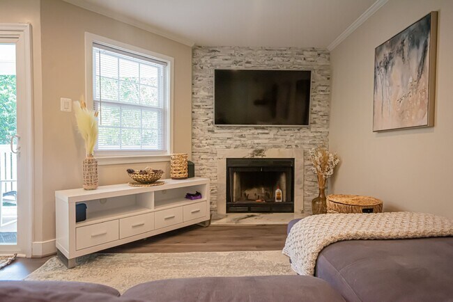 Foto del edificio - 1504 Lincoln Way