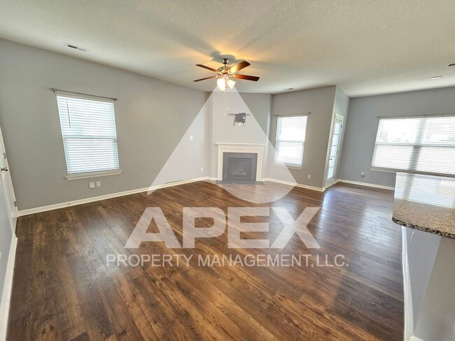 Building Photo - Stunning 5 Bd / 3.5 Ba 2-Story Single Family home in Hardin Valley!