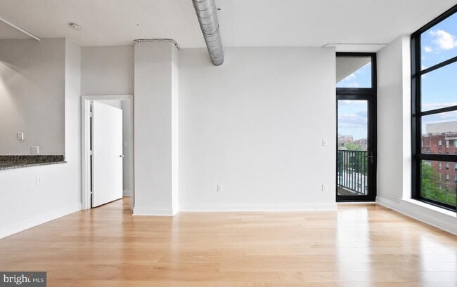 Building Photo - 2020 12th St NW