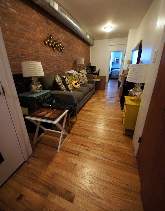 Foto del edificio - 615 Willow Ave