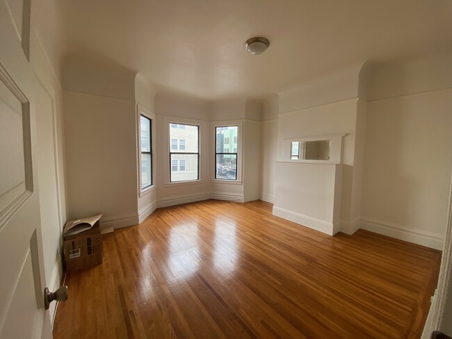 1905 1er dormitorio Primera vista - 1901 Larkin St