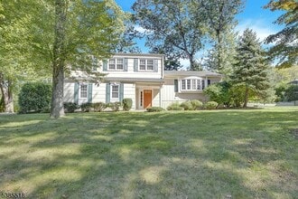 Building Photo - 42 Stonewyck Rd