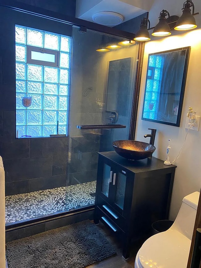 Building Photo - 3436 N Downer Ave