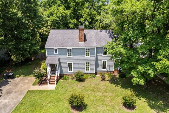 Foto del edificio - 803 W Davis St