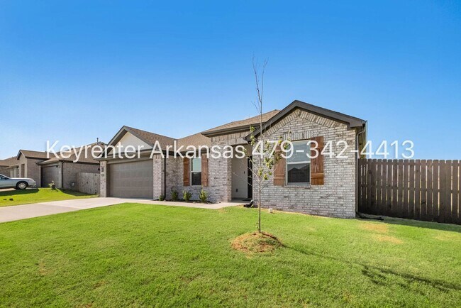 Building Photo - Bright, Open & Beautifully Designed 3-Bedroom Home