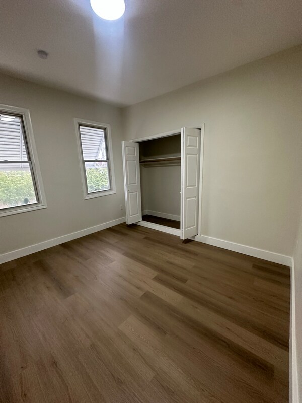 Foto del edificio - 281 Belmont Ave