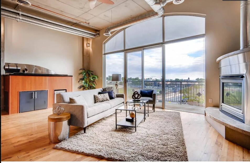 Living Area - 2899 N Speer Blvd