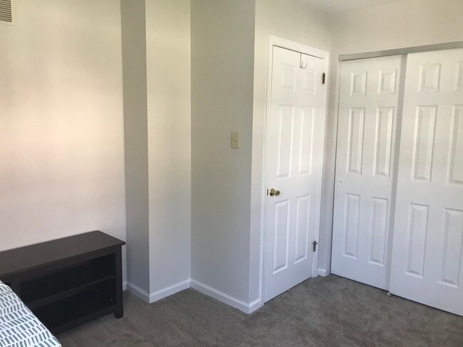 Bedroom - 410 Avenue E