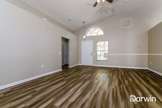 Building Photo - 713 Somerstone Drive, VALRICO, FL 33594