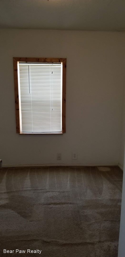 Foto del edificio - 3 br, 2 bath House - 412 Walker Lane