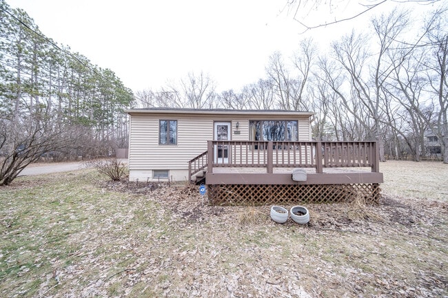 Foto del edificio - 1410 Juneau Ln N