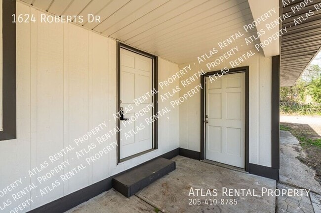 Foto del edificio - 1624 Roberts Dr