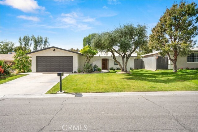 Building Photo - 43381 Virginia Ave