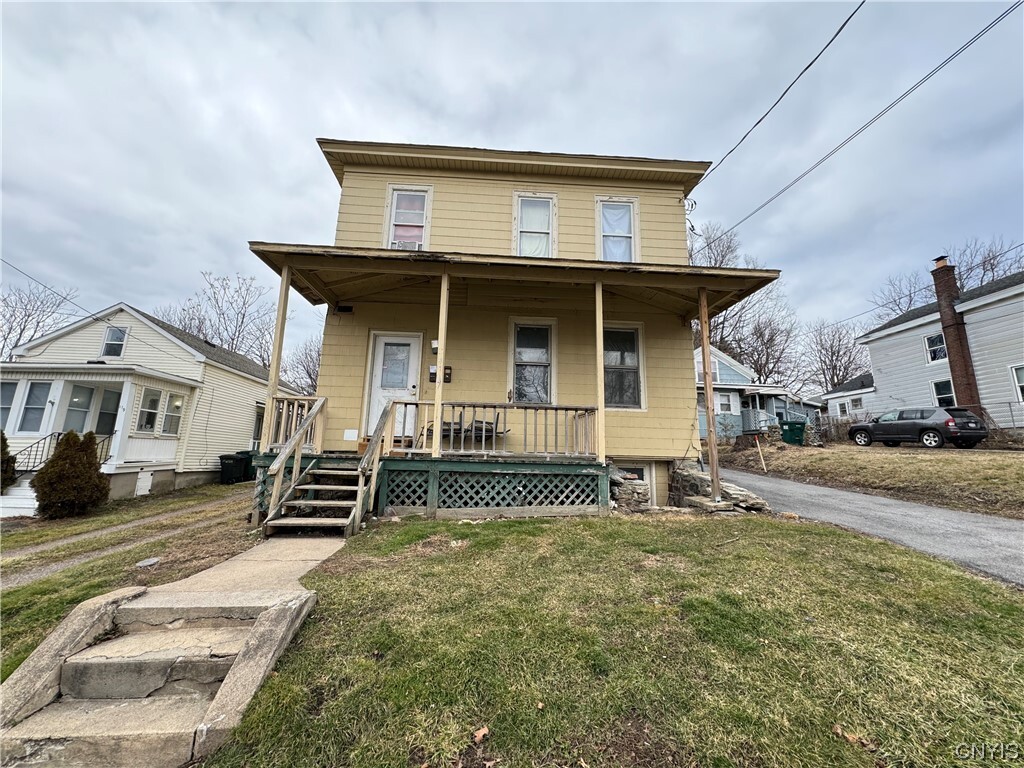 Primary Photo - 117 W Schuyler St