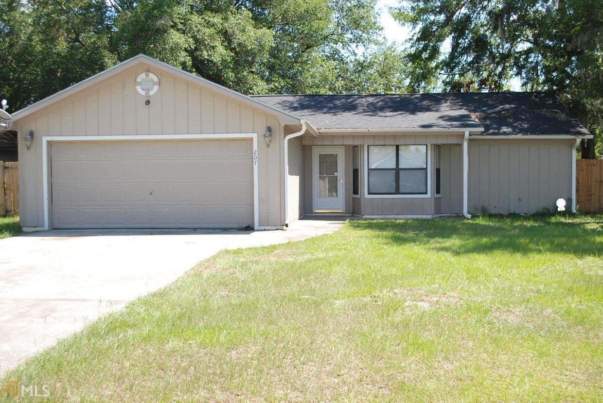 Foto principal - 207 Sunnyside Dr