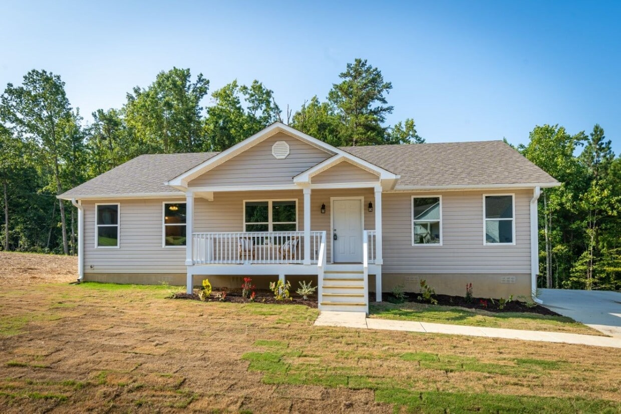 Primary Photo - Gorgeous Home in Odenville! Fresh, Modern ...