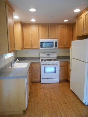Building Photo - 7974 Creekside Dr