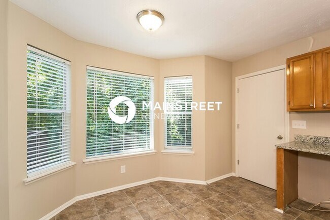Foto del edificio - 565 Lake Joyce Ln