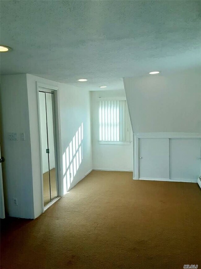 Foto del edificio - 15 Lexington Ave