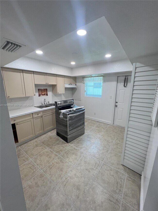 Building Photo - 25423 SW 107th Ct