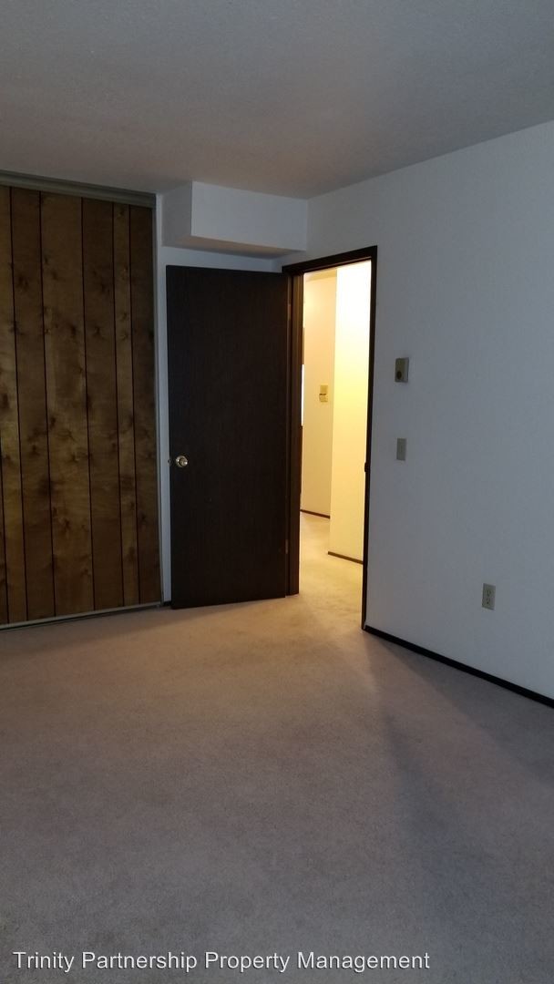 Building Photo - 4745 16th Ave NE