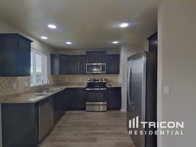 Foto del edificio - 9934 Silver Stirrup Dr