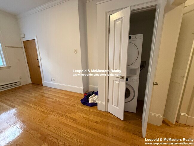 Foto del edificio - 80 West Cedar St