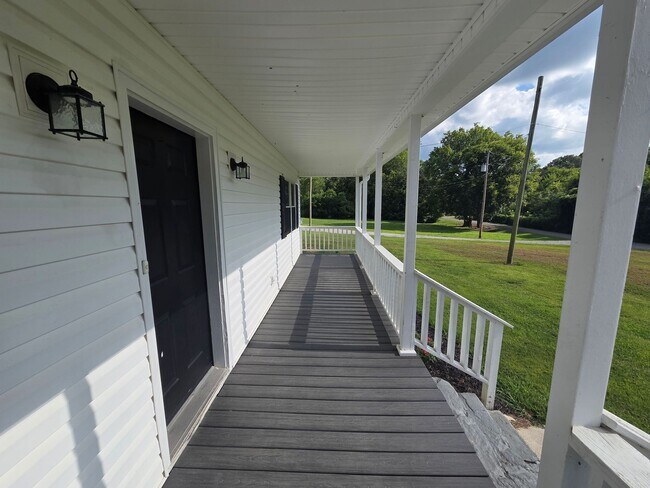 Foto del edificio - Peaceful Country Living with Modern Updates