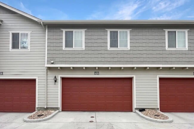 Photo - 1700 S Old Tom Morris Rd (Aurora, CO) House