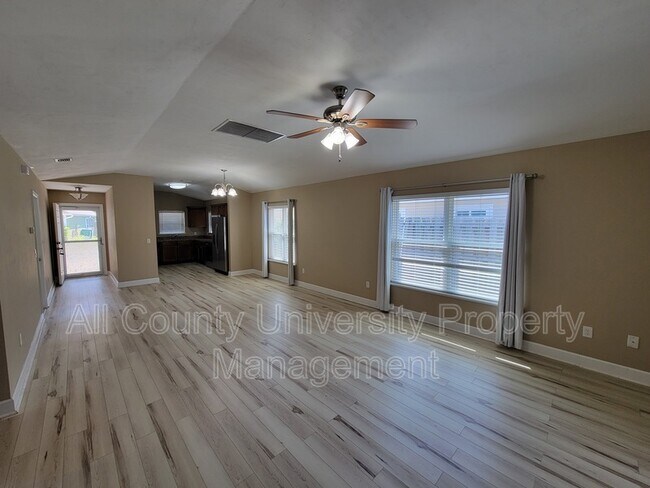 Foto del edificio - 470 SW 251st St