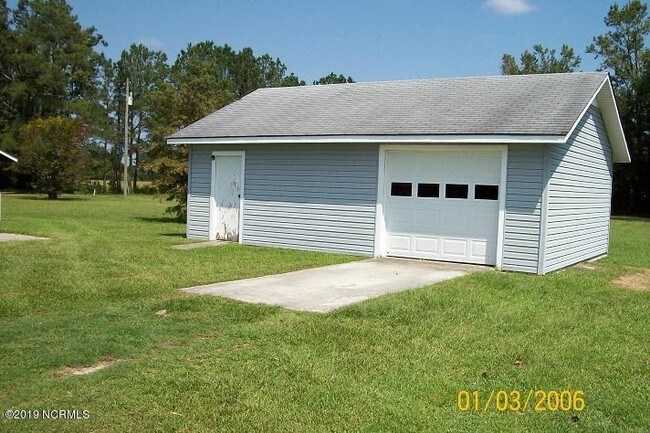 Building Photo - 731 Jonestown Rd