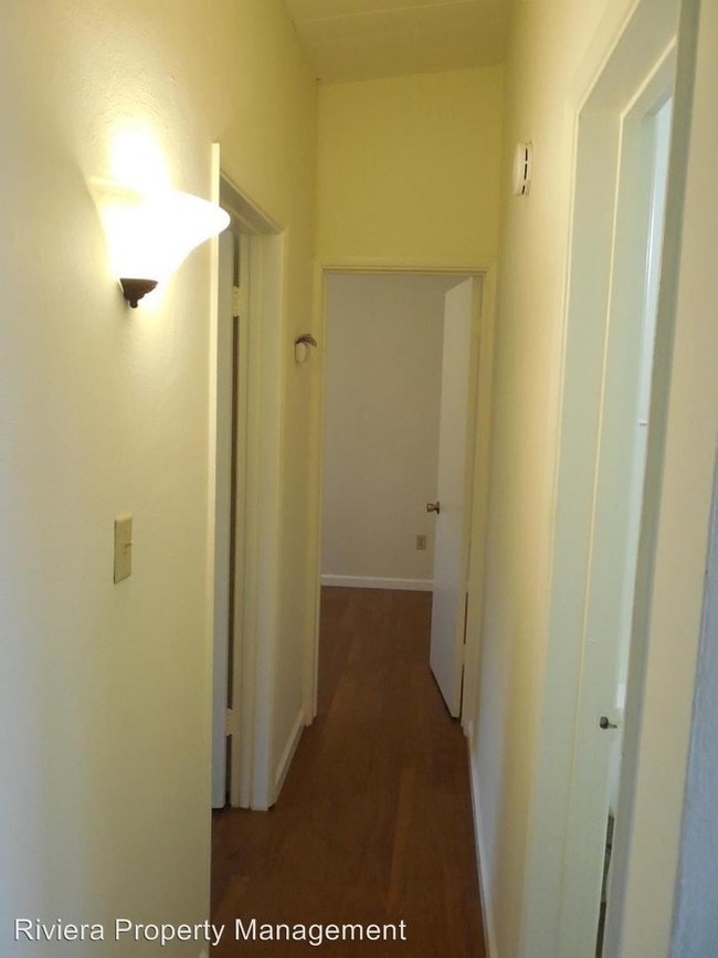 Building Photo - 2124 Reed Ave