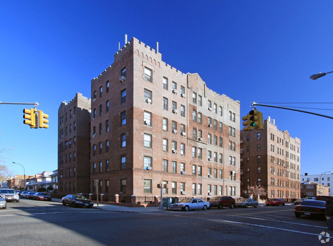 Building Photo - 7602 21st Ave