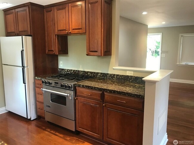 Building Photo - 2bd/1ba Brier Home