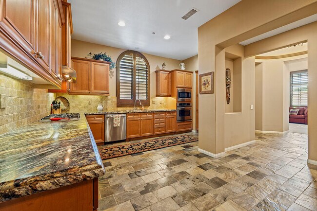 Foto del edificio - 6331 Via Stasera